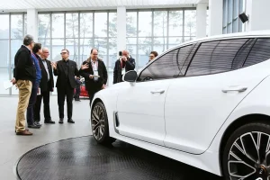 Kia-Stinger-rear-quarter-panel.webp