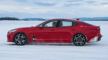 kia-stinger-05.webp