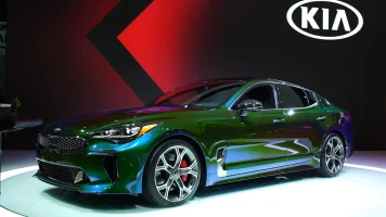 Kia Stinger_Green.webp