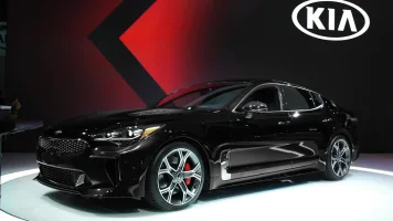 Kia Stinger_Black.webp