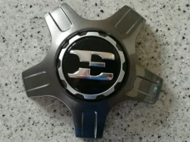 gt 19 wheel E badge.webp