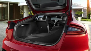 kia-stinger-exm1_generous-space_1920x1080.webp kia-stinger-exm1_generous-space_1920x1080.webp