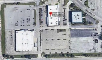 dave-and-busters-parking.webp