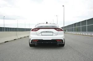 splitters-laterales-traseros-kia-stinger-gt.webp