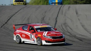 8712_2014_PIRELLI_WORLD_CHALLENGE_ON_THE_STREETS_OF_THE_BARBER_MOTOR_SPORTS.webp