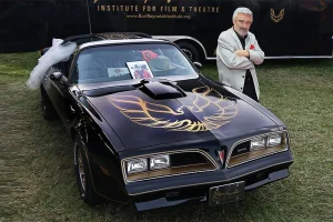 smokey-and-the-bandit-pontiac-trans-am-sells-for-550000.webp
