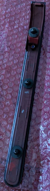 back-of-painted-side-reflector.webp