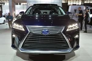 2016-Lexus-RX-450h-Hybrid-grille.webp