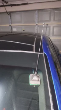 UHF-antenna-close.webp UHF-antenna-close.webp
