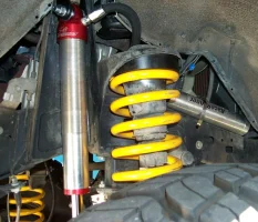 80-Series-Coil-Spring-Spacers-1.webp