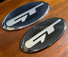 oval-gt-badge-checkered-3.webp