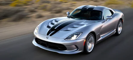 2015-Dodge-Viper-GTS-Exterior-Front-End.webp