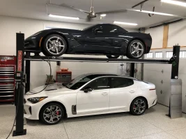 Stings on Lift 1.webp