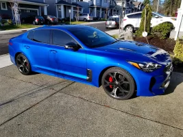 stinger-gunmetal-wheels.webp