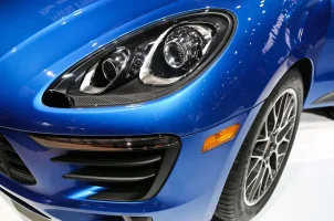 2015-Porsche-Macan-headlight.webp