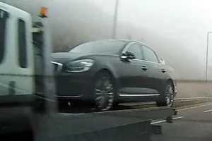 2019-Kia-Κ900-4.webp
