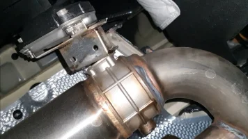 Right Exhaust 1.webp