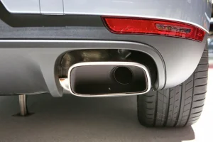 b68f00b8-fake-exhausts-porsche-macan.webp