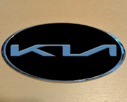 new-kia-badge.webp