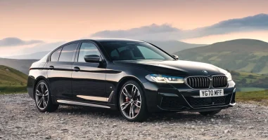 p90404885_highres_bmw-m550i.jpg