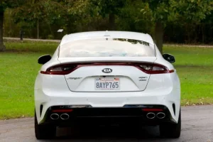 2018-Kia-Stinger-GT-rear-610x407.webp
