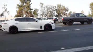 stinger 123b ventura fwy balboa.webp
