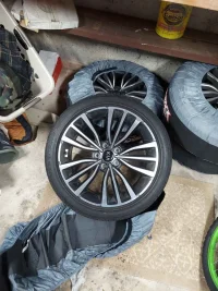 Kia Stinger Tires and Rims1.webp
