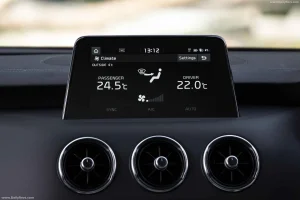 2020-Kia-Stinger-GTS-UK-35.webp