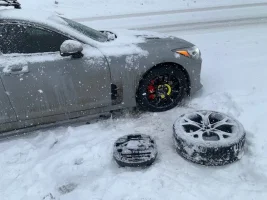flat tire.jpg flat tire.jpg