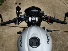 Street Triple 765R handlebars 1080.jpg