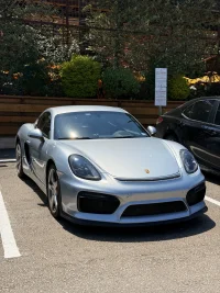 porscheee.webp