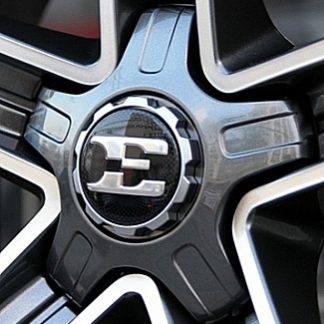 kia stinger e wheel cap close up