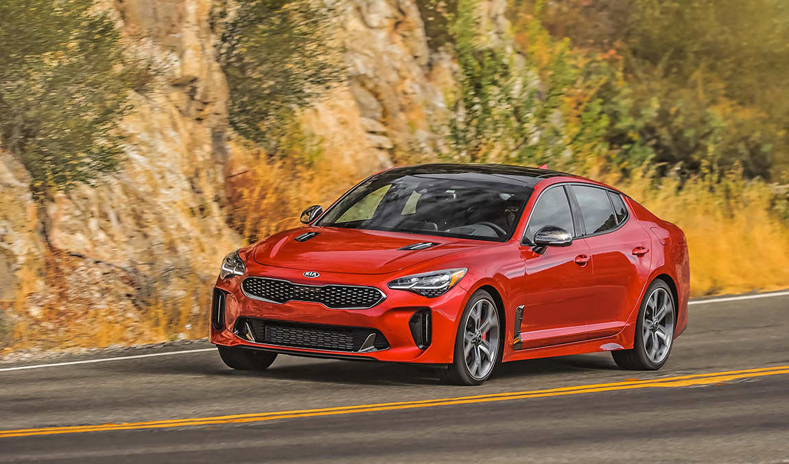 2018 kia stinger vehicle of the year