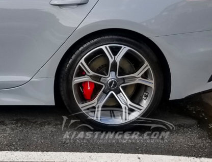 white gt wheel caps on stinger