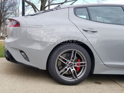 kia stinger body color rear side reflectors