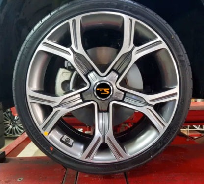 gts wheel center cap overlay in federation orange