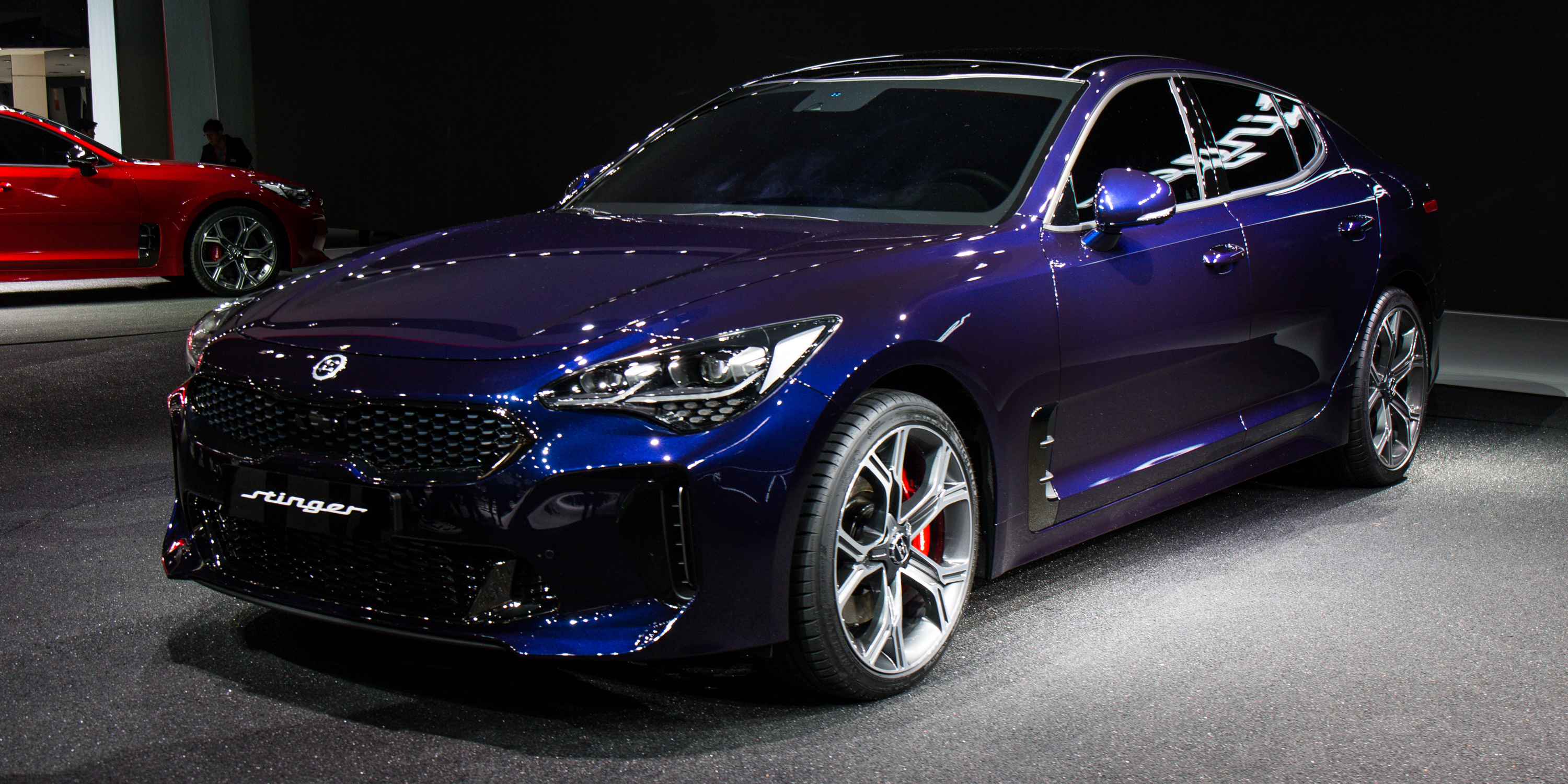 Kia-Stinger-E-2017-Seoul-motor-show-9.jpg