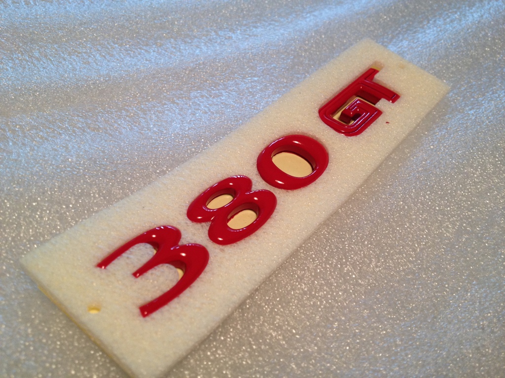 KDM%20380GT%20lettering%20-%20red%20(1).JPG