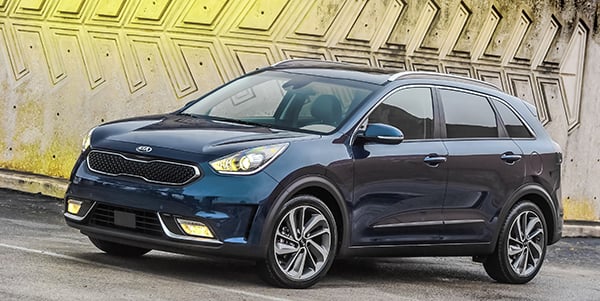 12025_2017_niro_touring.jpg