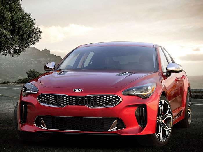 2018_kia_stinger_0.jpg