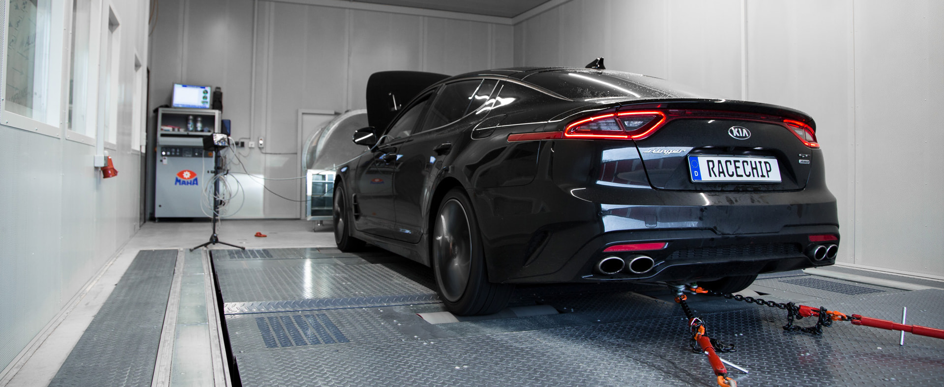 news_kia_stinger_3.jpg