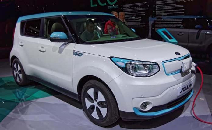 kia_soul_ev_white_color.jpg