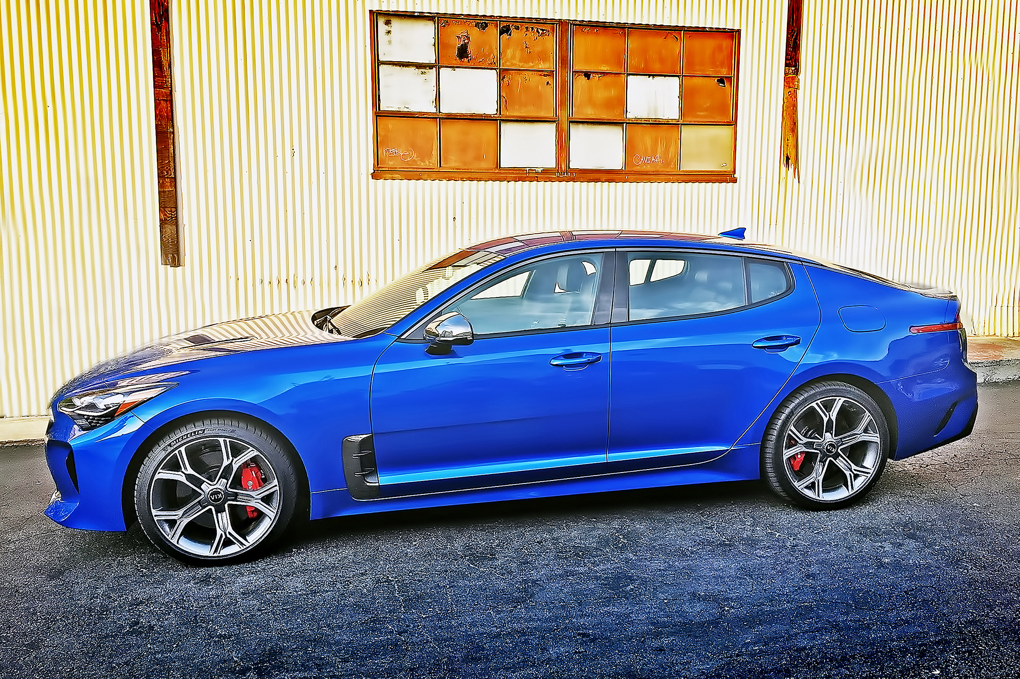 2018-Kia-Stinger-GT-profile.jpg