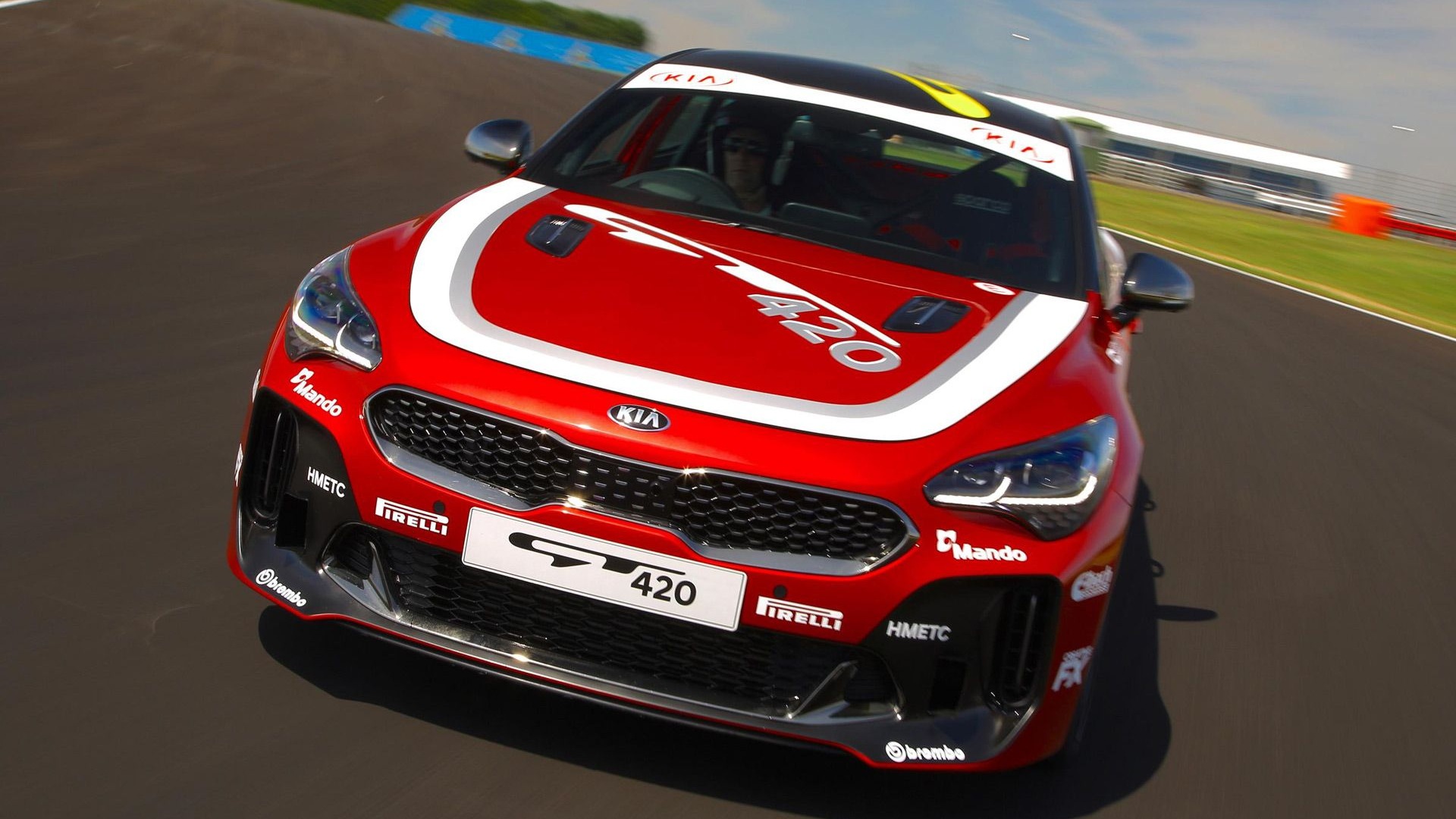 kia-stinger-gt420-concept_100709784.jpg